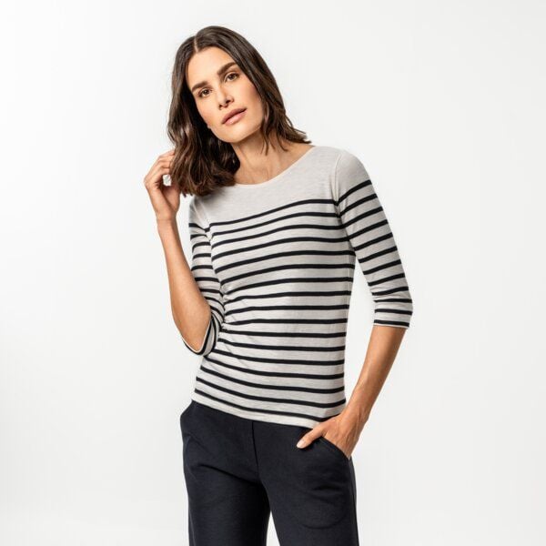 large-20260409-202540 large-20260409-202540