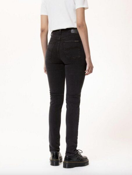 large-20260409-202804 large-20260409-202804