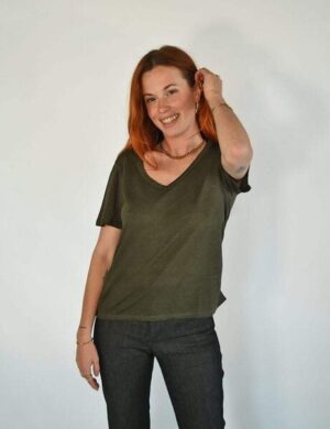 Aatise Reines Leinen-T-Shirt , V Ausschnitt Zesi, Schnitt Oversize