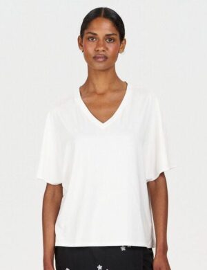 Komodo Modal T-Shirt Modell: Dhalia mit V-Ausschnitt