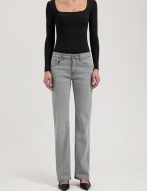 MUD Jeans Damen Jeans Straight Leg Carry