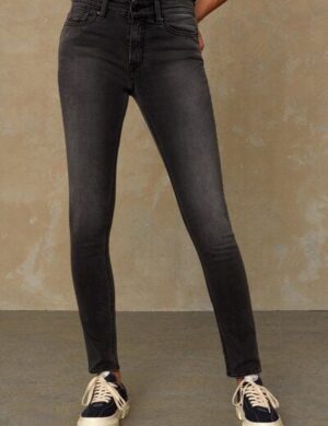 Kings Of Indigo Jeans Slim Fit – Juno High – aus Biobaumwolle