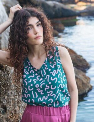 WiDDA berlin Bluse VAU forms mit grafischem Print aus ECOVERO® Viskose