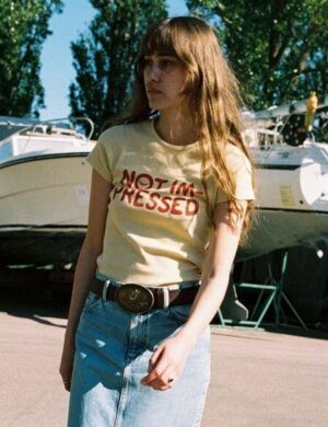 Nudie Jeans Damen T-Shirt Eve Not Impressed aus Bio Baumwolle, Mustard