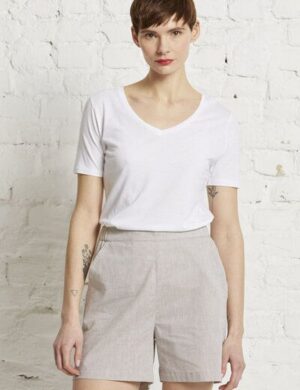 Wunderwerk Damen T-Shirt, V-Auschnitt, aus Biobaumwolle und Modal Metro v-neck tee