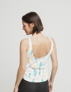 thinking mu Flowers White Shirt – Pol Montserrat – Snow White