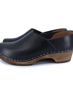 SNÖ – Damen & Herren schwedische Holz Clogs von me&myClogs – low heel