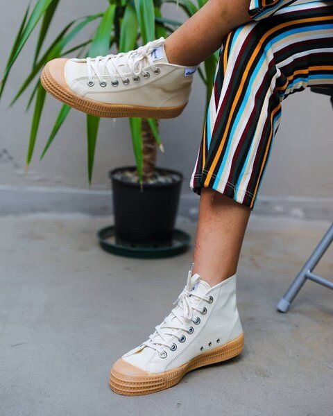 large-16472.jpg large-16472.jpg