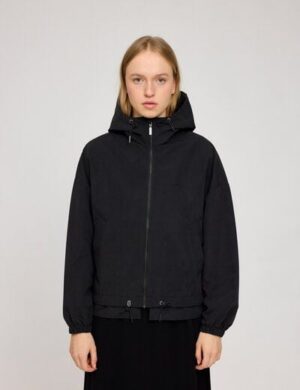 Mazine leichte Jacke aus recykeltem Plastik