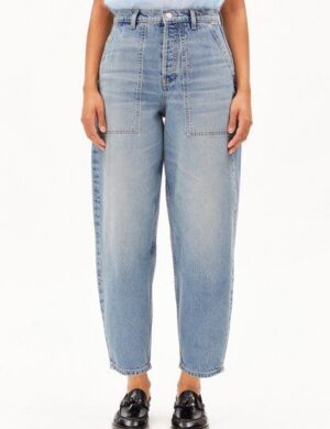 ARMEDANGELS BAARLY CARPENTER BARREL Damen Barrel Leg Jeans aus recycelter Baumwolle