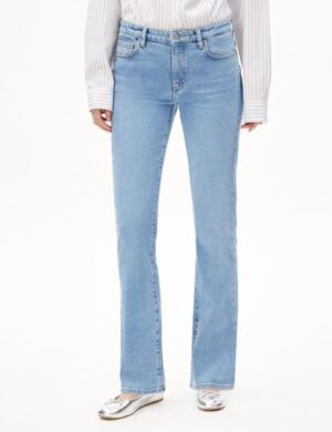 ARMEDANGELS LINNAA LOW – Damen Bootcut Low Waist aus Bio-Baumwoll Mix