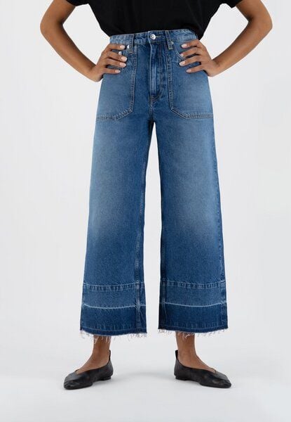 MUD Jeans Damen Jeans Sara Works Cropped - Medium Stone MUD Jeans Damen Jeans Sara Works Cropped - Medium Stone
