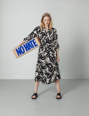 Damen Kleid aus LENZING ECOVERO – MEDINILLA BOTANICAL – recolution