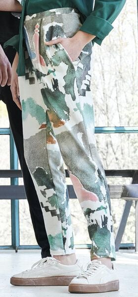 Sophia Schneider-Esleben Unisex Jogger Florian