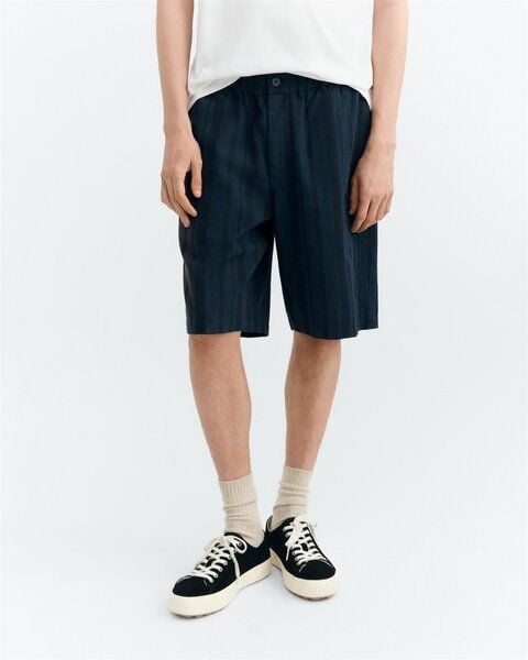 thinking mu Gestreifte Shorts Modell: Gasper thinking mu Gestreifte Shorts Modell: Gasper