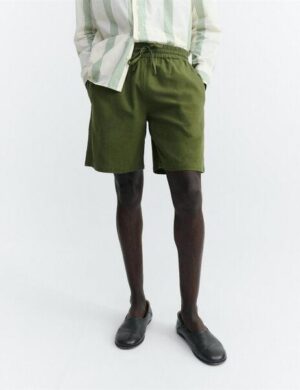 thinking mu Shorts Modell: Henry