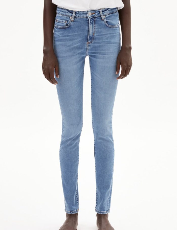 Jeans Tillaa x Stretch Sky Blue Jeans Tillaa x Stretch Sky Blue