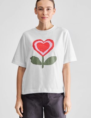 T-Shirt Vadstena Love Flower Wei&szlig;