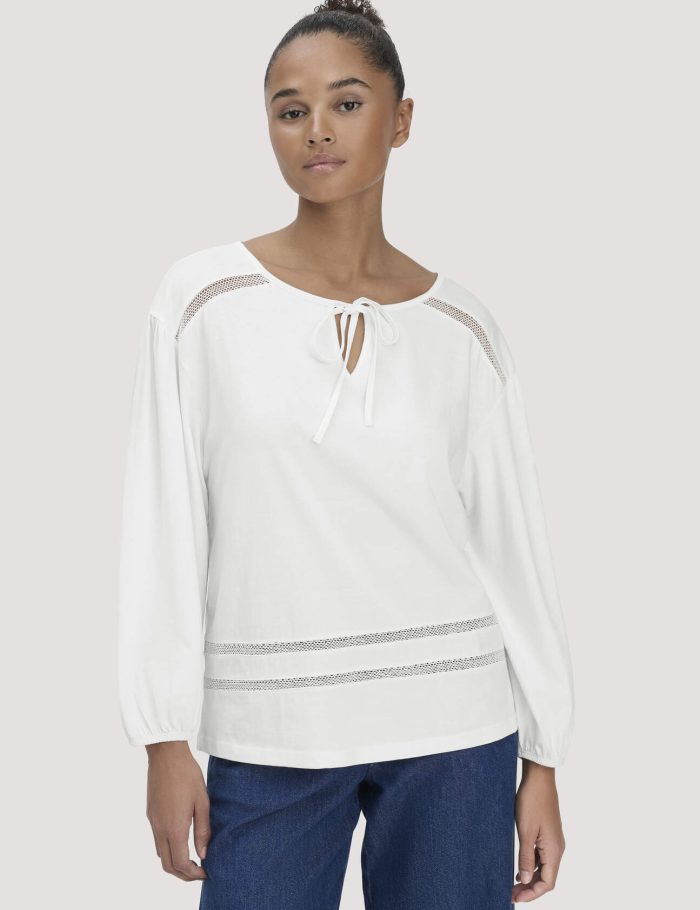 hessnatur Damen Bohemian Lace Longsleeve Oversize aus Bio-Baumwolle - weiß hessnatur Damen Bohemian Lace Longsleeve Oversize aus Bio-Baumwolle - weiß