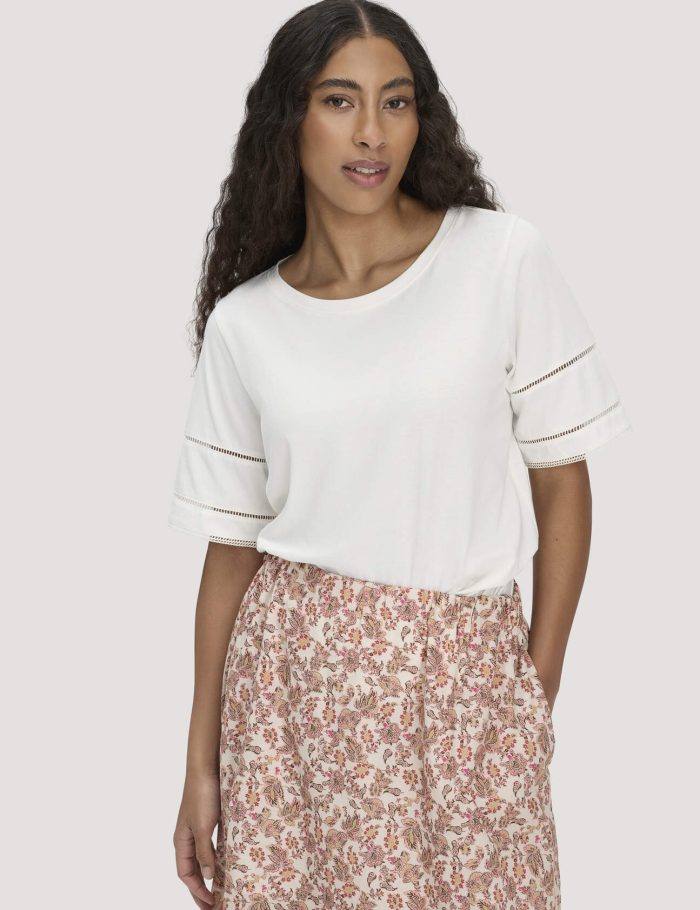 hessnatur Damen Bohemian Lace-T-Shirt Oversize aus Bio-Baumwolle - weiß