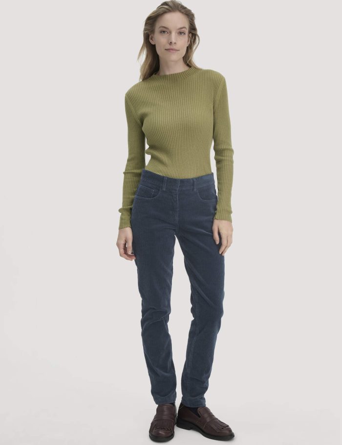 hessnatur Damen Cordhose Slim Leg Regular aus Bio-Baumwolle - blau