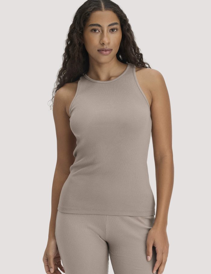 hessnatur Damen High-Neck Ribtop SOFT RIB aus Bio-Baumwolle - beige hessnatur Damen High-Neck Ribtop SOFT RIB aus Bio-Baumwolle - beige