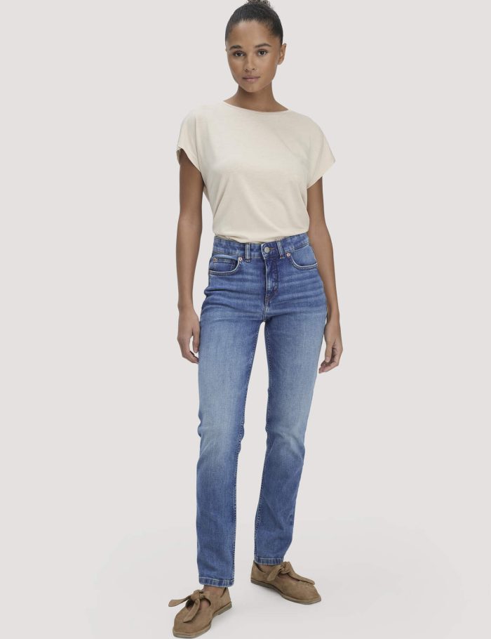 hessnatur Damen Jeans LEA Slim aus Bio-Denim - blau