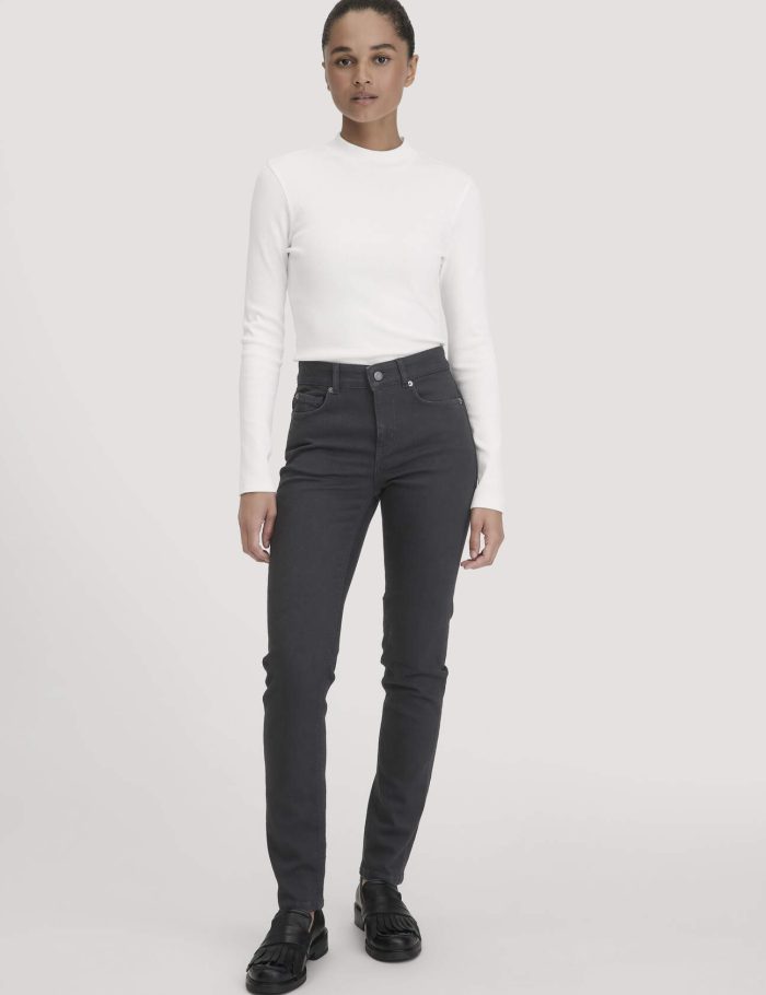 hessnatur Damen Jeans LEA Slim aus Bio-Denim - schwarz