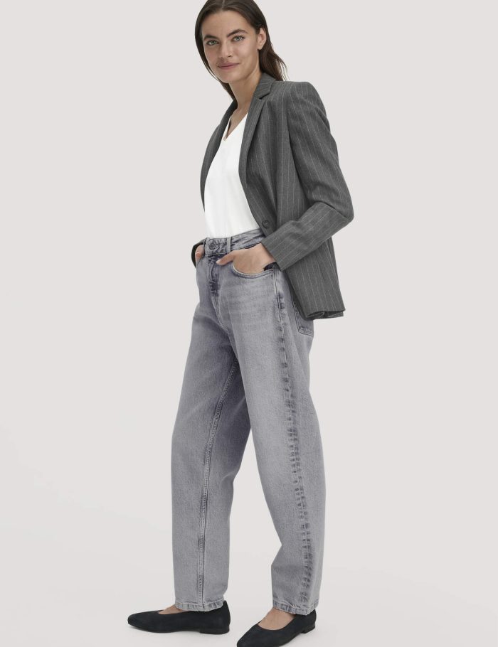 hessnatur Damen Jeans NELE Barrel Leg aus Bio-Baumwolle - grau