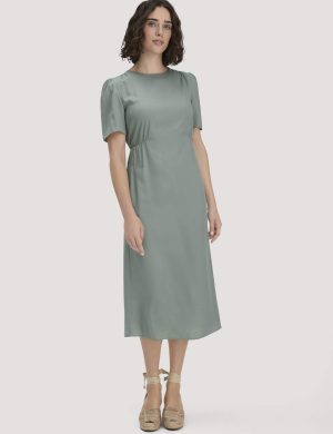 hessnatur Damen Kleid mit Raffung Midi aus SaXcell®Lyocell - grün