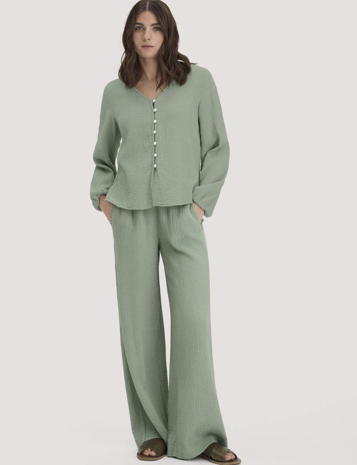 hessnatur Damen Musselin Hose Wide Leg aus Bio-Baumwolle - grün