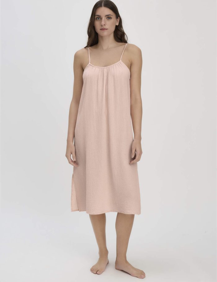 hessnatur Damen Musselin Nachthemd PURE COMFORT aus Bio-Baumwolle - rosa hessnatur Damen Musselin Nachthemd PURE COMFORT aus Bio-Baumwolle - rosa