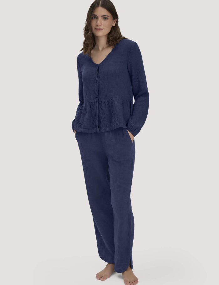 hessnatur Damen Musselin Schlafhose Regular PURE COMFORT aus Bio-Baumwolle - blau