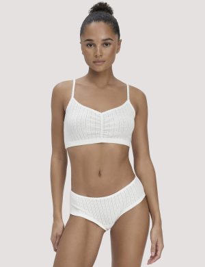 hessnatur Damen Pointelle Panty Regular Cut PURE COTTON aus Bio-Baumwolle - weiß