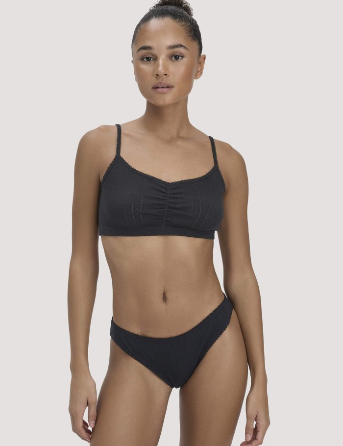 hessnatur Damen Pointelle Slip Regular Cut PURE COTTON aus Bio-Baumwolle