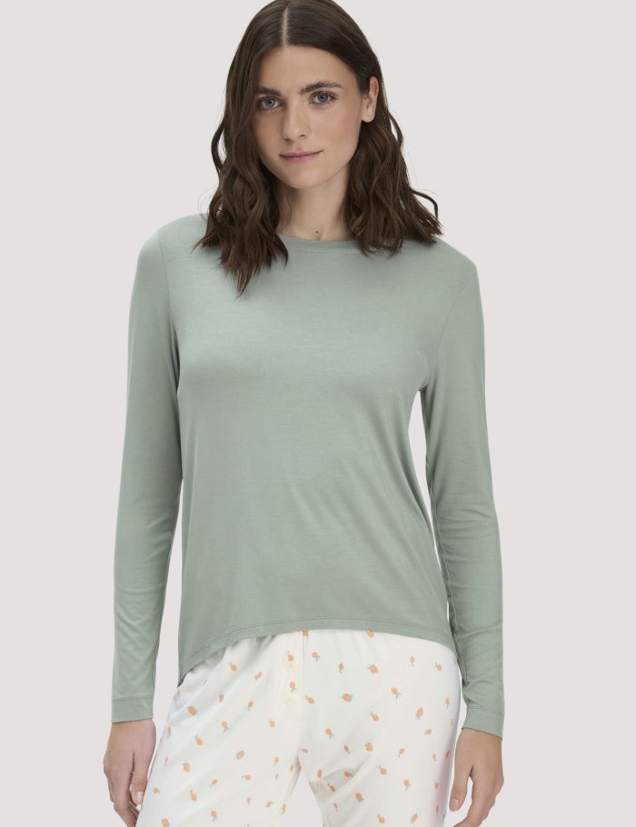 hessnatur Damen Schlaf Longsleeve PURE FLOW aus TENCEL™ Modal - grün