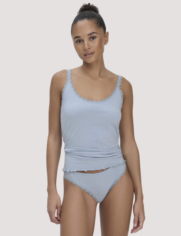 hessnatur Damen Slip Regular Cut COTTON FEEL LACE aus Bio-Baumwolle - blau