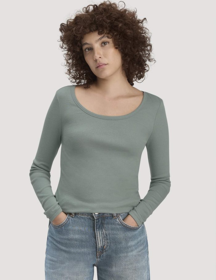 hessnatur Damen Softrib Longsleeve Fitted aus Bio-Baumwolle und TENCEL™ Modal - grün hessnatur Damen Softrib Longsleeve Fitted aus Bio-Baumwolle und TENCEL™ Modal - grün
