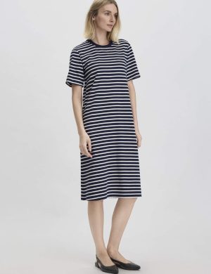 hessnatur Damen Streifen Heavy Jersey Slub Kleid Knielang Relaxed aus Bio-Baumwolle - blau