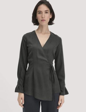 hessnatur Damen Wickelbluse Regular aus TENCEL™ Lyocell - grün