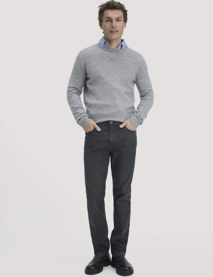 hessnatur Herren Jeans BEN Regular Straight BETTER RECYCLING aus Bio-Denim - schwarz