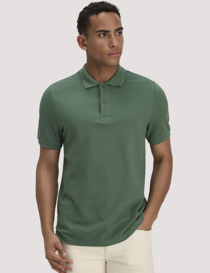 hessnatur Herren Piqué Polo Regular aus Bio-Baumwolle - grün hessnatur Herren Piqué Polo Regular aus Bio-Baumwolle - grün