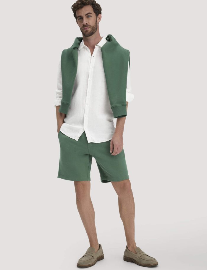 hessnatur Herren Sweat Shorts TRIAS Relaxed BETTER RECYCLING aus Bio-Baumwolle - grün hessnatur Herren Sweat Shorts TRIAS Relaxed BETTER RECYCLING aus Bio-Baumwolle - grün