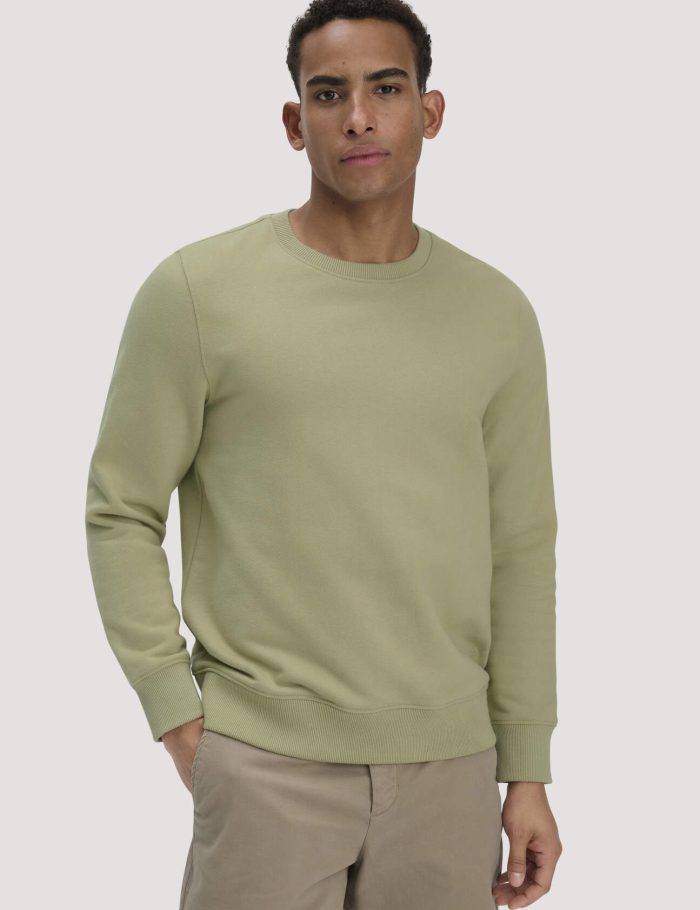 hessnatur Herren Sweatshirt Regular BETTERRECYCLING aus Bio-Baumwolle - grün