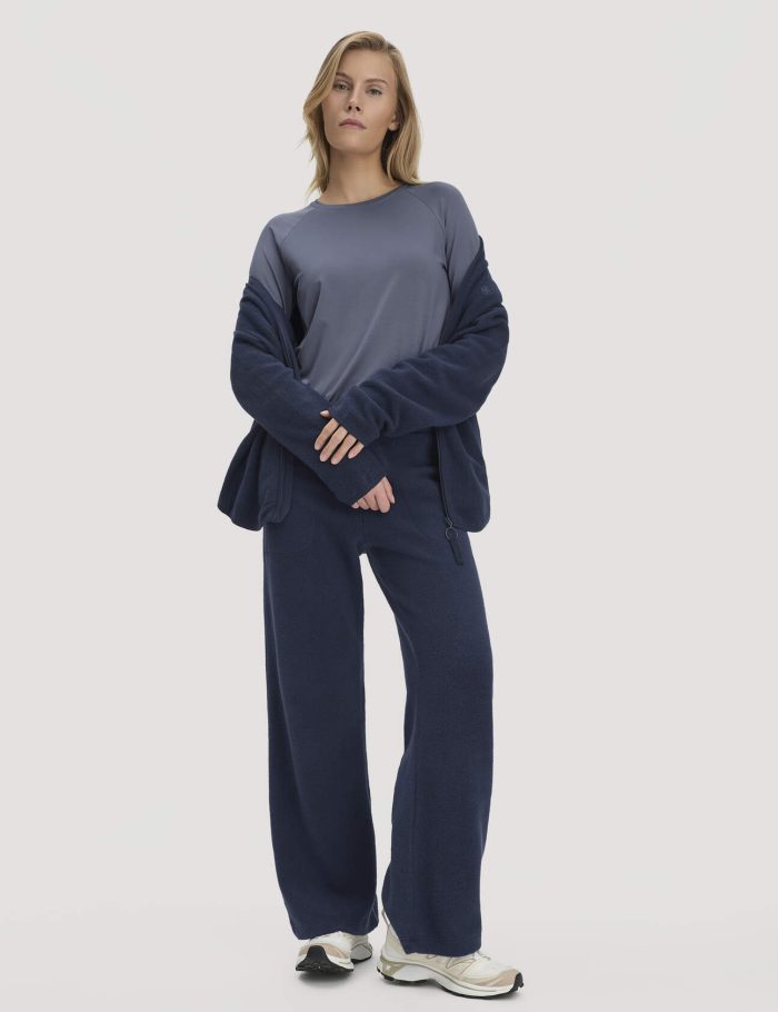 hessnatur Loungewear Fleece Hose Relaxed ACTIVE LIGHT aus Bio-Baumwolle - blau