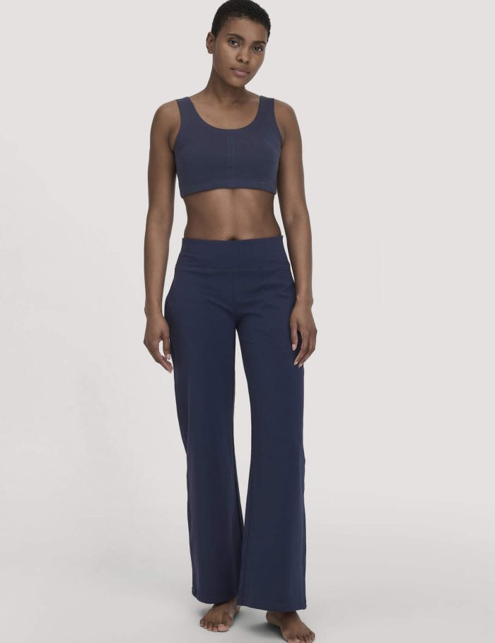 hessnatur Loungewear Hose Regular ACTIVE LIGHT aus Bio-Baumwolle - blau