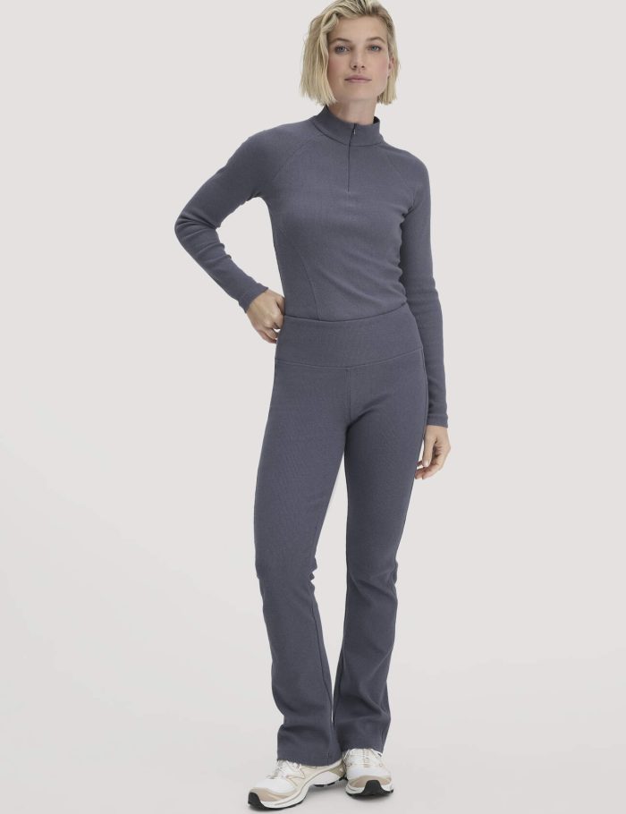 hessnatur Loungewear Rib Leggings High Waist BETTER RECYCLING aus Bio-Baumwolle - blau