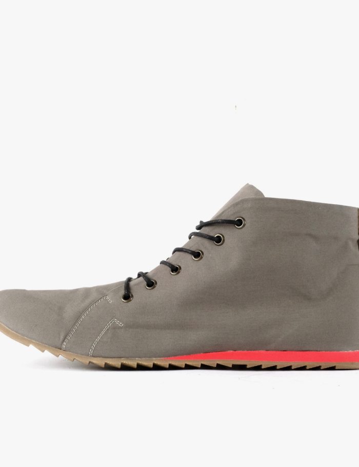 66 Grey / Poppy Red 66 Grey / Poppy Red