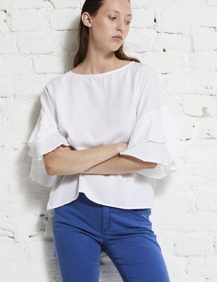 TENCEL volant sleeve blouse TENCEL volant sleeve blouse